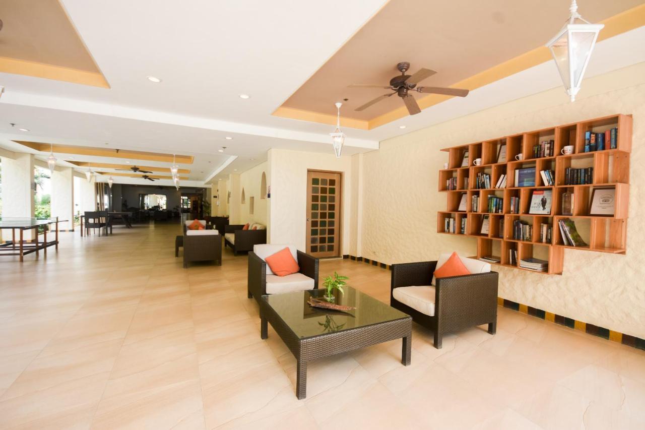 Microtel By Wyndham Boracay Balabag  Kültér fotó