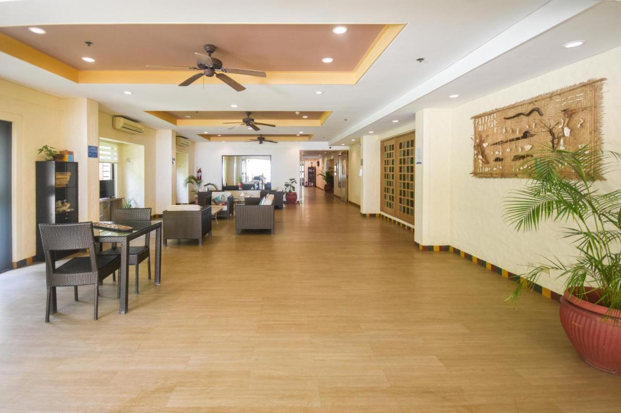 Microtel By Wyndham Boracay Balabag  Kültér fotó