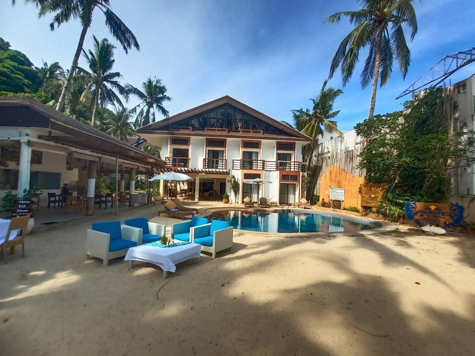 Microtel By Wyndham Boracay Balabag  Kültér fotó