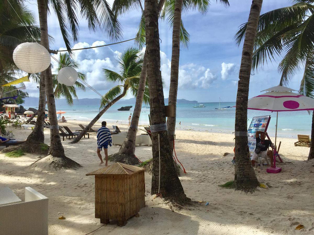 Microtel By Wyndham Boracay Balabag  Kültér fotó